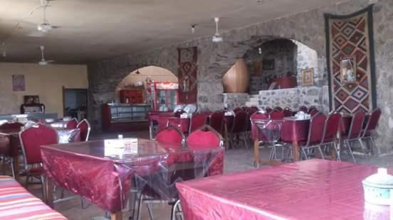 Trajan Guest House Al-Mughayer エクステリア 写真