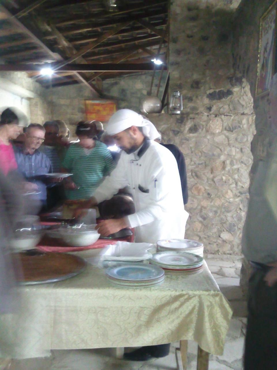Trajan Guest House Al-Mughayer エクステリア 写真